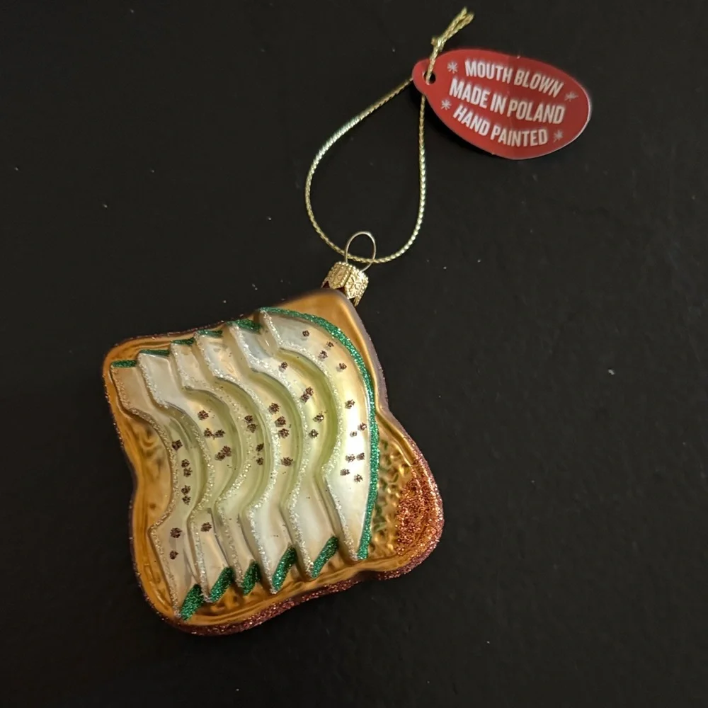 Sur la Table Avocado Toast Food Ornament